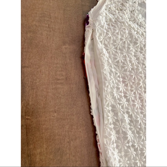 Saylor White Lace Dress W/ Colorful Flowers Small - Picture 6 of 10